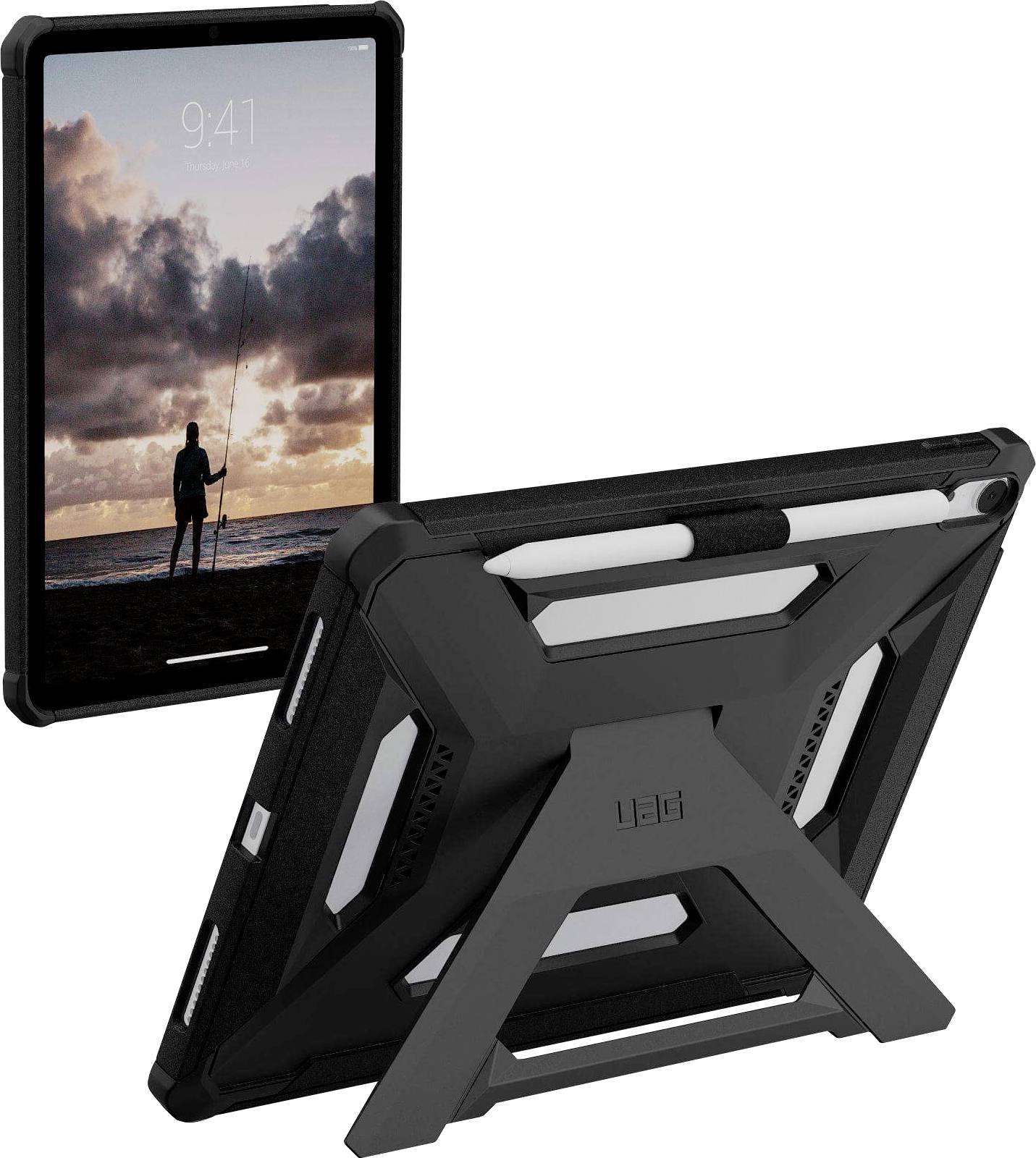 Černý ochranný obal na tablet se stojánkou, zobrazený z přední a zadní strany. Na přední obrazovce je scéna při západu slunce na pláži s osobou rybařící u vody.