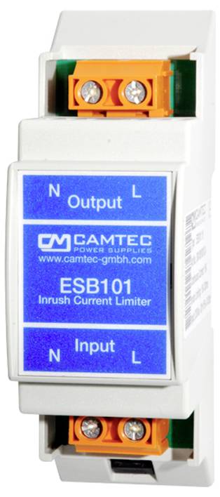 Obrázek zobrazuje omezovač náběhového proudu Camtec ESB101 pro napájecí zdroj, který je označen štítky „Vstup" a „Výstup" a svorkovými spoji.