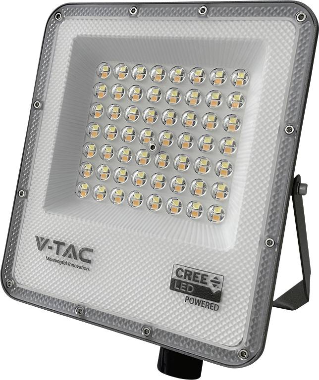 Obdélníkový reflektor s 50 LED žárovkami, označený 'V-TAC' a 'CREE LED POWERED'.