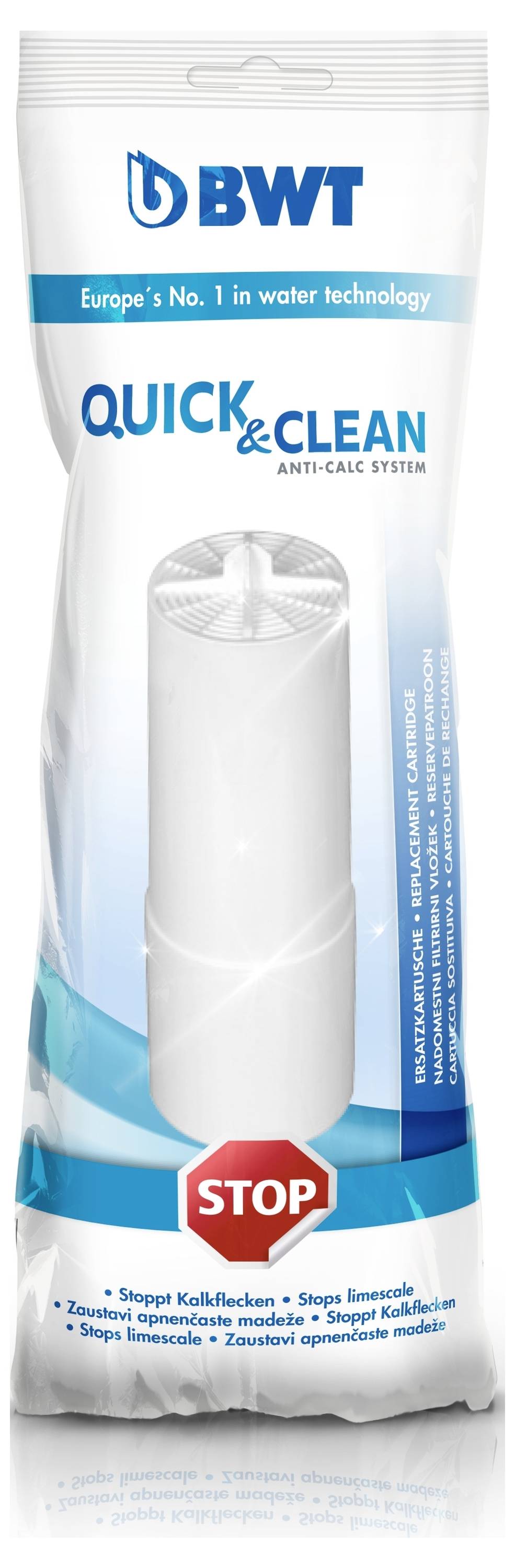 Balení systému BWT Quick & Clean proti vodnímu kameni, které obsahuje bílý válcovitý produkt se zvýrazněními modré firemní značky a červeným štítkem "Stop".