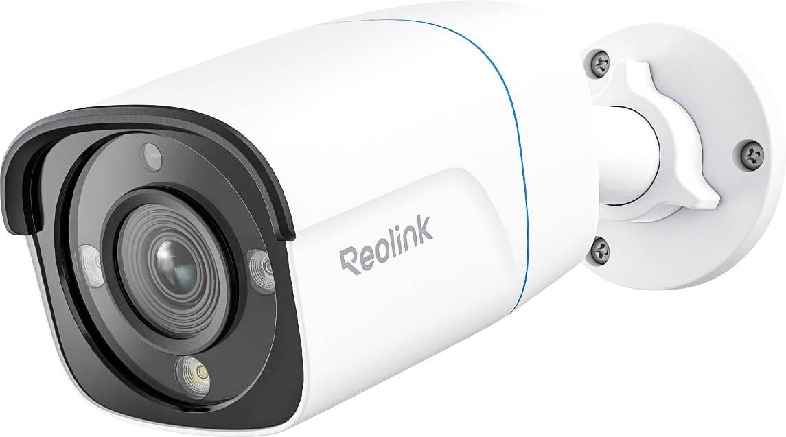 Bezpečnostní kamera s brandingem 'Reolink', připevněná na konzoli. Vyznačuje se kopulovitým krytem objektivu a LED světly pro noční vidění.