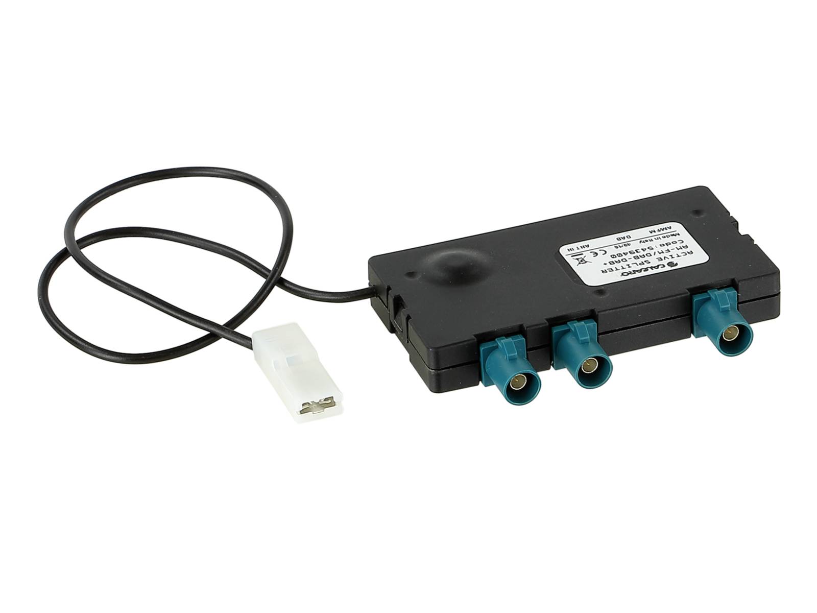 Černý elektronický řídicí modul s kabelem a bílým konektorem, který má tři modré kruhové porty na jednoduchém bílém pozadí.
