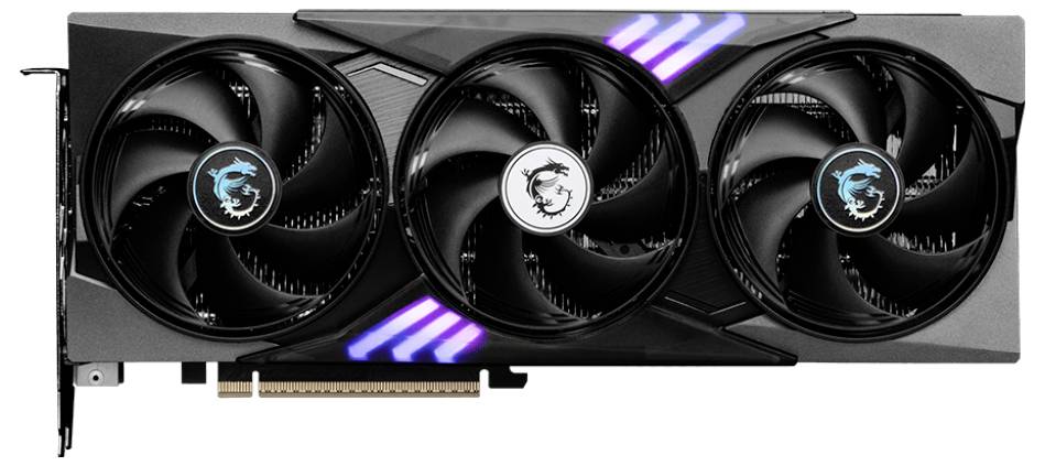 Grafická karta se třemi ventilátory, černým krytem a fialovými LED akcenty, zobrazená na bílém pozadí.