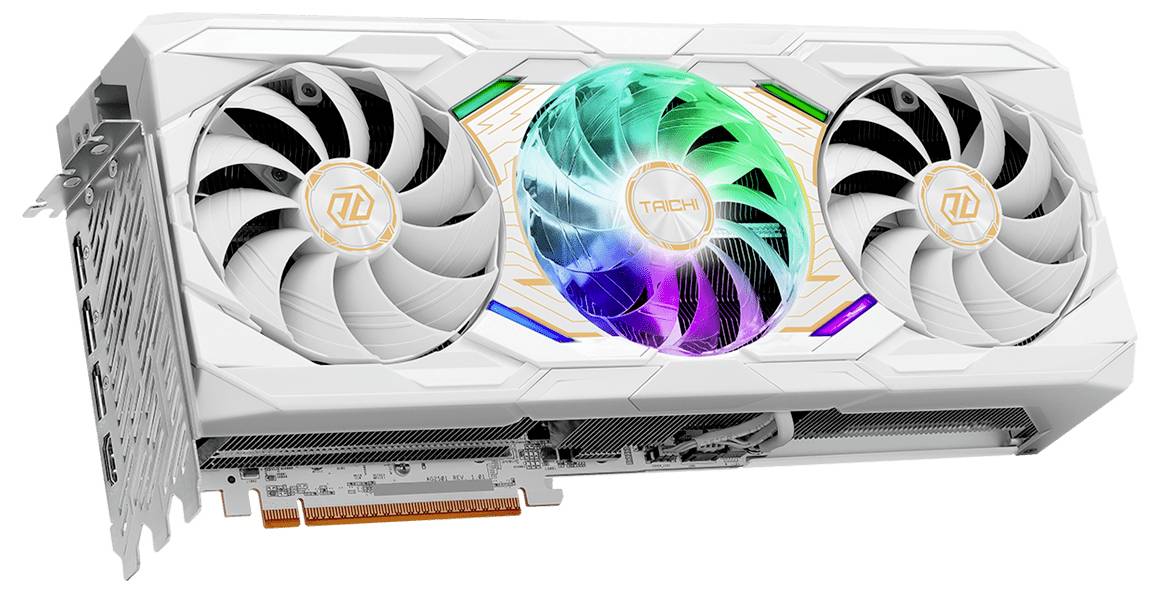 Bílá grafická karta s třemi velkými chladicími ventilátory, středový ventilátor osvětlen v RGB barvách, určena pro vysoce výkonné hraní her.
