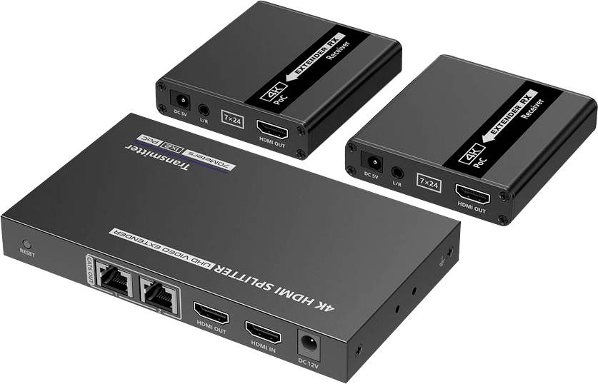 Tři elektronická zařízení umístěná na povrchu: 4K HDMI splitter s více porty a dva menší adaptéry pro přenos videa.