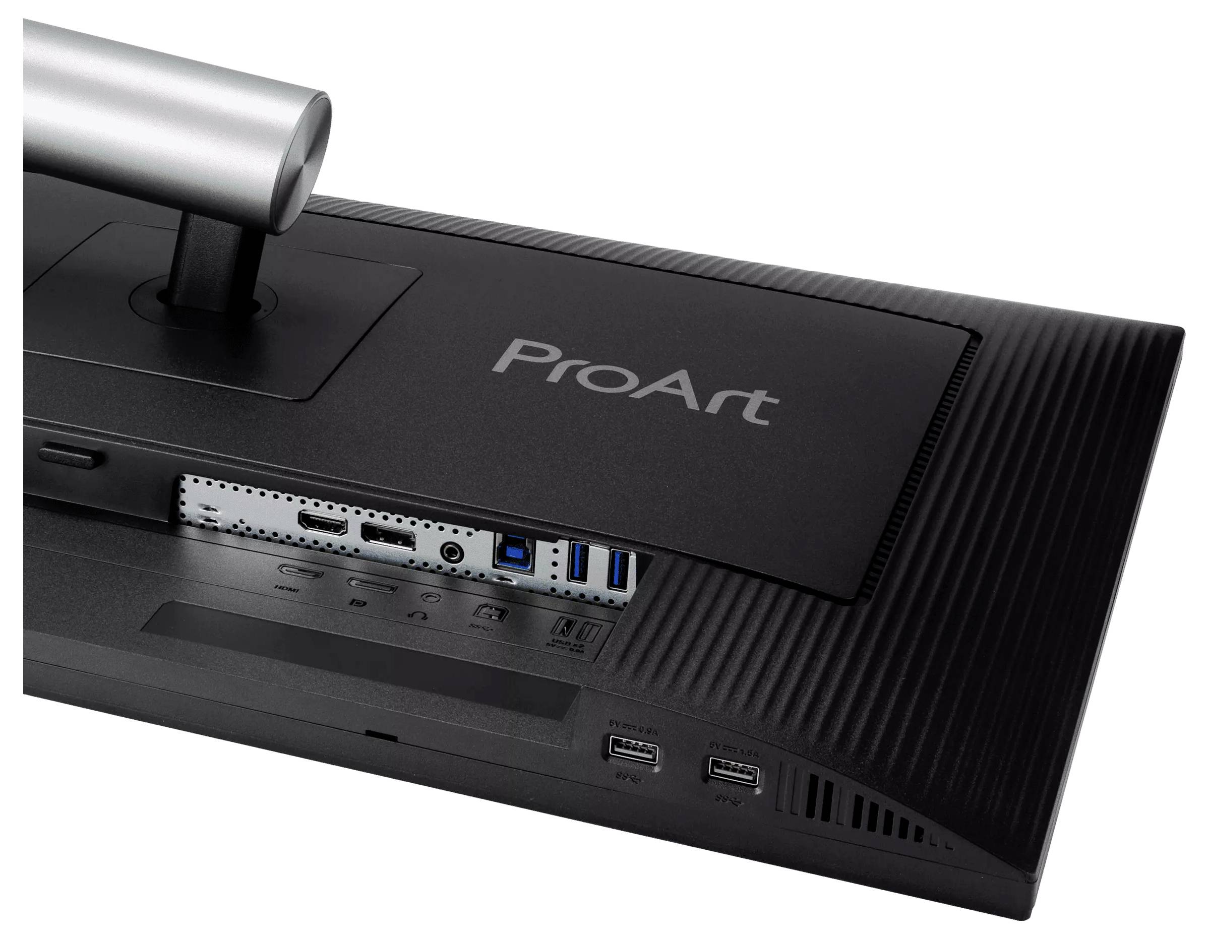 Zadní pohled na monitor ProArt zobrazující porty připojení včetně HDMI, DisplayPort, USB a audio jacku.