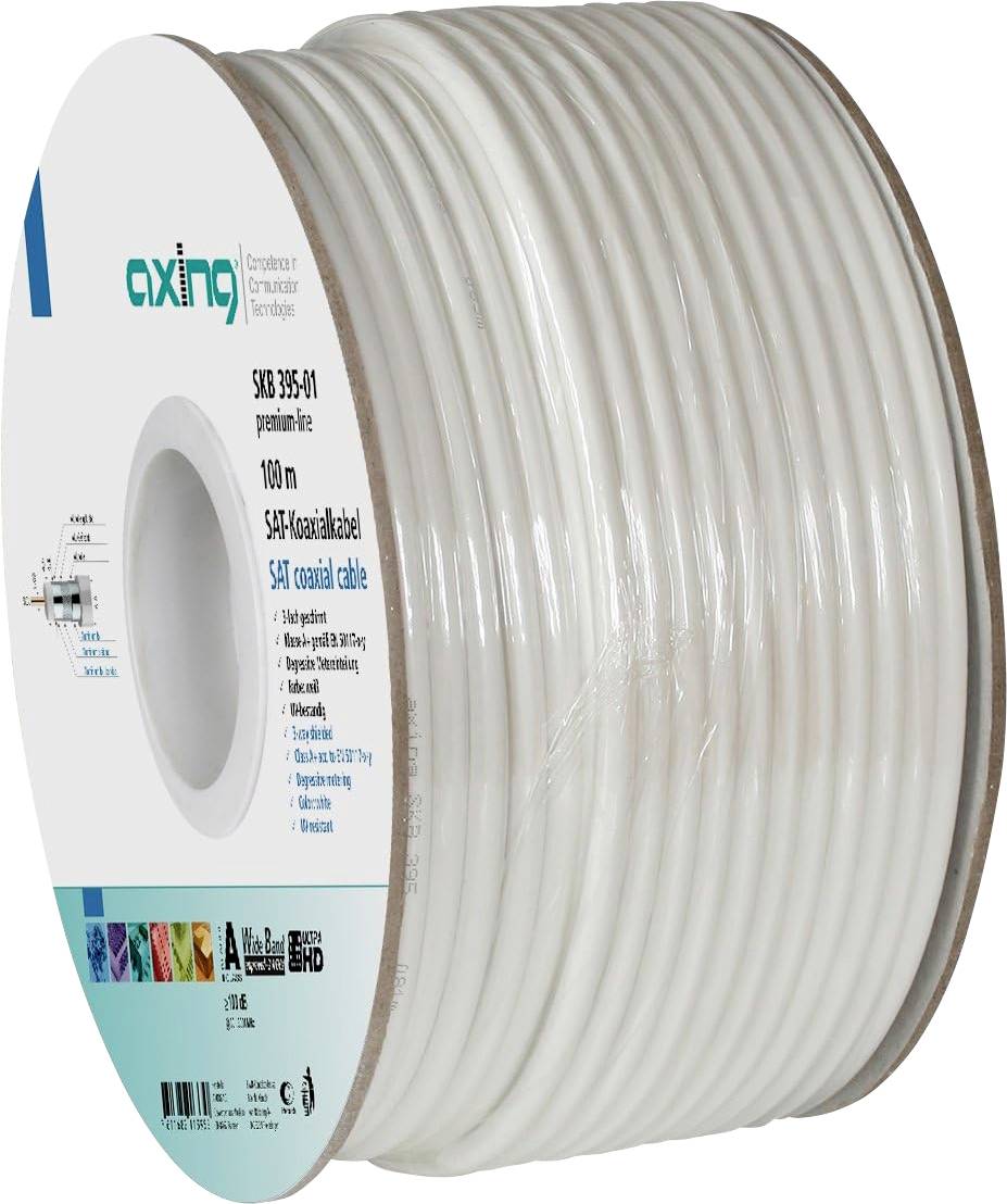 Na cívce bílého koaxiálního kabelu dlouhého 100 m je vytištěn text "axing Coaxial Cable SKB 395-01". Text zdůrazňuje 5vrstvové stínění.
