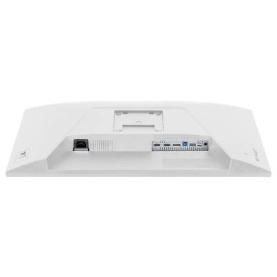 Detailní pohled na zadní stranu bílého monitoru zobrazující různé porty, včetně konektoru pro napájení, HDMI, USB a audio konektorů.