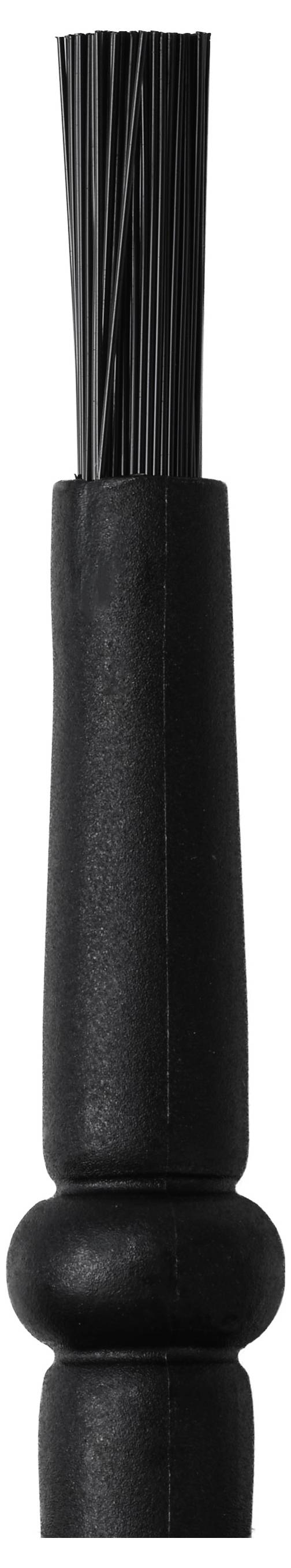 Černý válcový držák obsahující mnoho tenkých černých tyček, izolované na bílém pozadí.