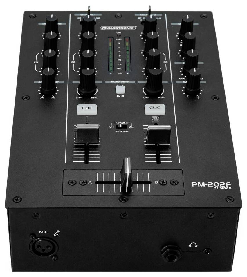 Černý DJ mixér s více knoflíky, posuvníky a konektorovými porty; označený 'PM-202F'.
