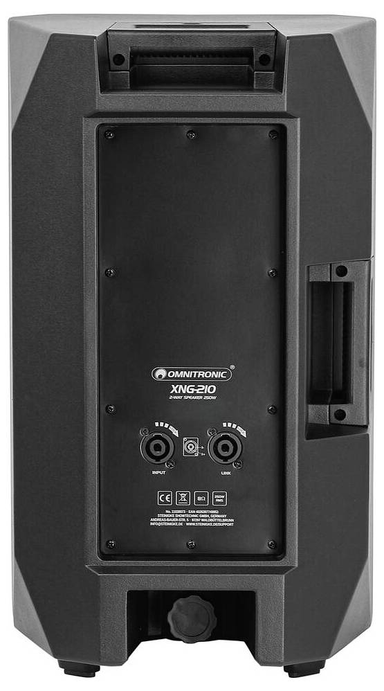 Zadní pohled na reproduktor 'Omnitronic XMG210' se vstupními porty, rukojetí na pravé straně a napájecím připojením v dolní části.