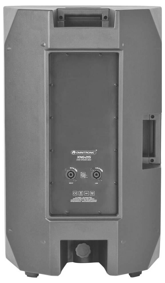 Černá skříň reproduktoru s ovládacími knoflíky a vstupními porty na zadním panelu, označená „Omnitronic XMS-215".