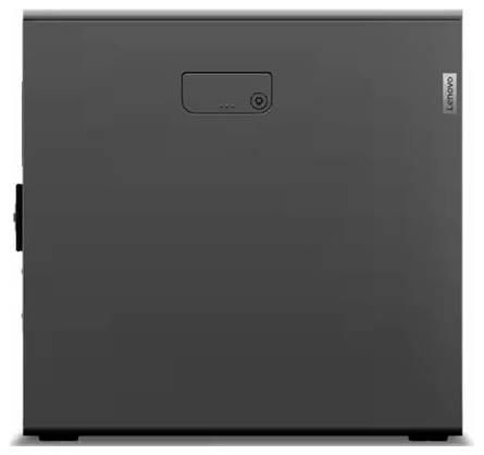 Černá počítačová věž Lenovo zobrazená ze strany, s jednoduchým designem s malým tlačítkem a logem na povrchu.