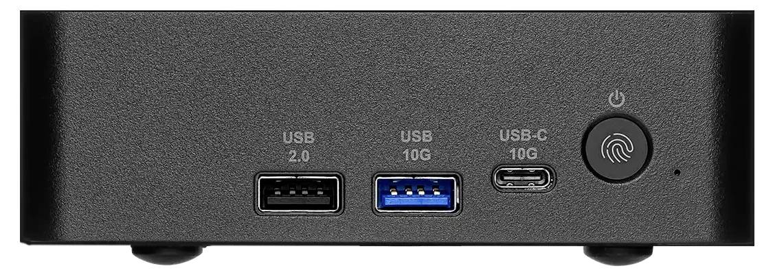 Přední panel počítačové skříně se dvěma porty USB-A označenými 'USB 2.0' a 'USB 10G', jedním portem USB-C označeným 'USB-C 10G' a tlačítkem napájení.