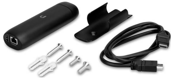 WiFi zařízení s USB portem, nástěnným držákem, šrouby a napájecím kabelem.