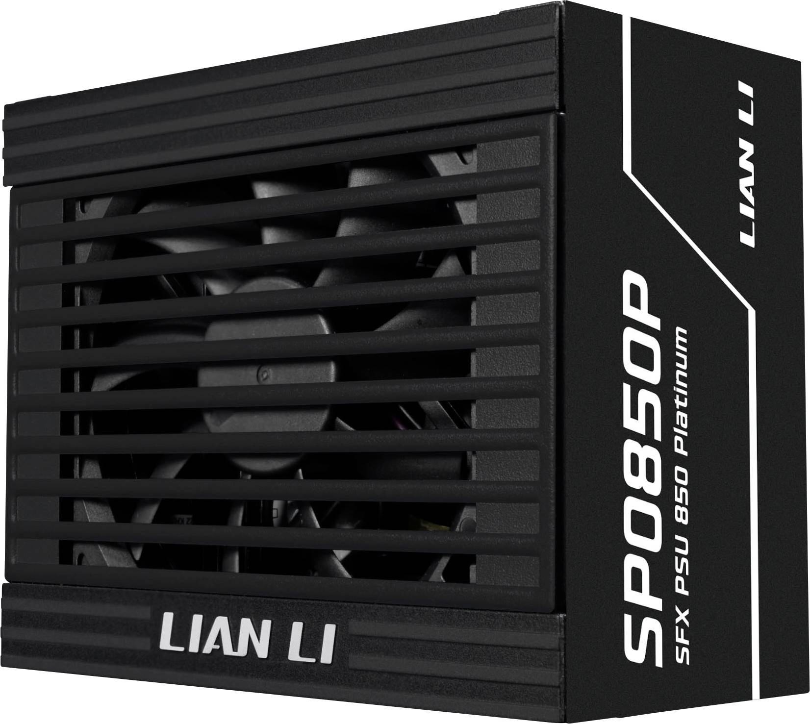 Jednotka zdroje 'LIAN LI SP850P' s černou mřížkou, viditelnýMventilátorem a štítkem modelu na straně.