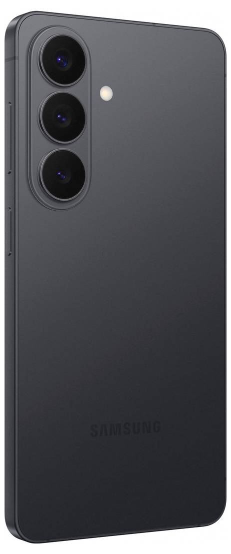 Hladký černý smartphone s trojitým fotoaparátem a bleskem na zadní straně, branding viditelný v dolní části zařízení.