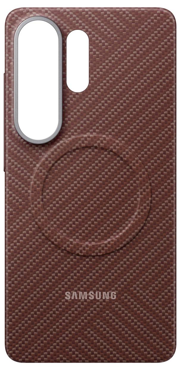 Hnědý obal na telefon s texturovaným vzorem uhlíkového vlákna, navržený pro telefon Samsung, s kruhovým žlábkem a vyříznutím pro fotoaparát.