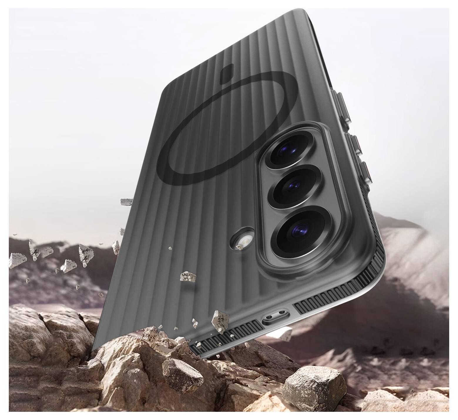 Odolný smartphone s texturovaným designem je zobrazen se třemi zadními kamerami, umístěný v skalnaté, horské krajině.