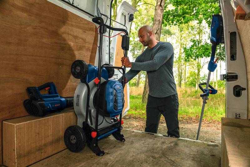 Bosch Professional GRA18V2-46SP akumulátor Akumulátorová sekačka mulčovací funkce šířka sekání 46 cm-1