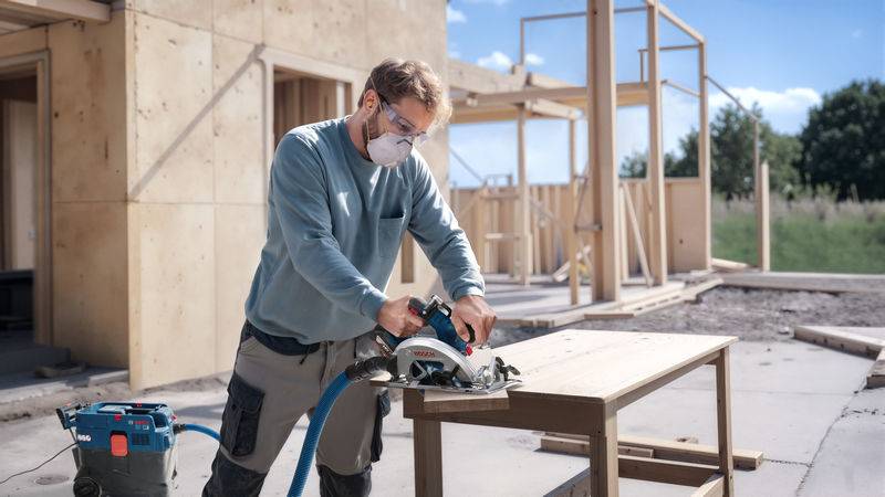 Bosch Professional GKS 18V-68-2 aku ruční kotoučová pila, max. řez 69 mm, bez akumulátoru, 18.0 V, 06016D0000-2