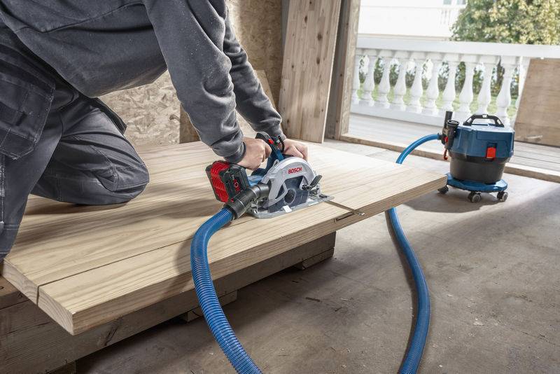 Bosch Professional GKS 18V-68-2 aku ruční kotoučová pila, max. řez 69 mm, bez akumulátoru, 18.0 V, 06016D0001-1