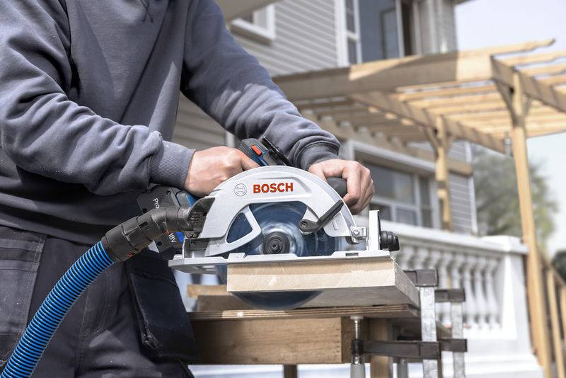 Bosch Professional GKS 18V-68-2 aku ruční kotoučová pila, max. řez 69 mm, bez akumulátoru, 18.0 V, 06016D0001-8