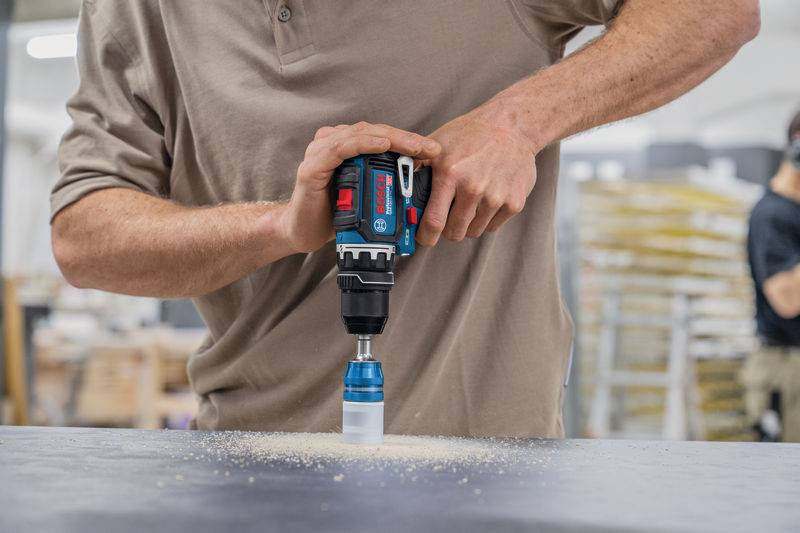 Bosch Professional GSR 12V-32 FC aku šroubovák, 1 Ah 06019N7104-9