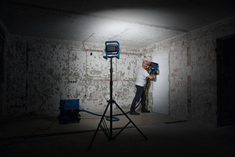 Bosch Professional GLI18V-5000 akumulátorové LED pracovní osvětlení 5000 lm 06019P5100-1