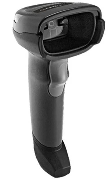 Černý přenosný skener čárových kódů s ergonomickým designem, běžně používaný pro skenování čárových kódů v maloobchodním nebo skladovém prostředí.