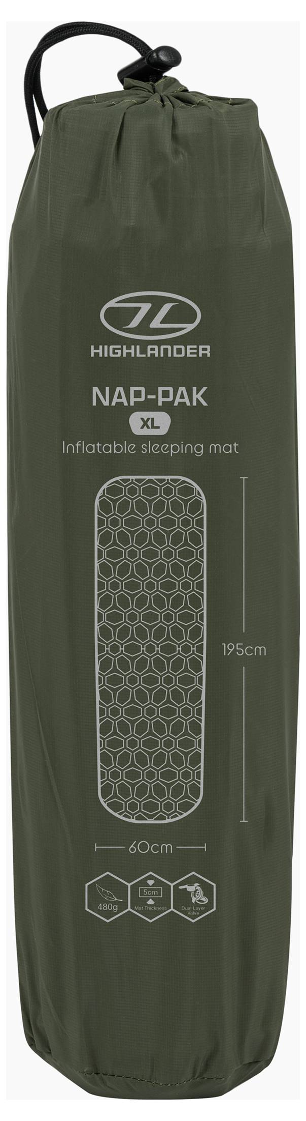 Zelený pytlak Highlander se znakem a textem: "NAD-PAK XL Nafukovací karimatka". Vlastnosti karimatky: rozměry 195 cm × 60 cm.