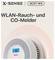 WLAN-detektor kouře a CO, model SC07-WX, připevněn na stěně. Na digitálním displeji se zobrazuje číslo "100".