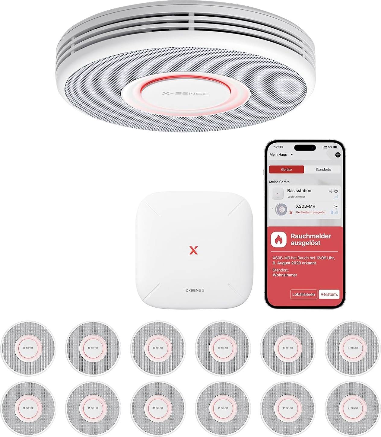 Systém kouřového detektoru X-Sense s více detektory, centrální jednotkou a aplikací pro smartphone zobrazující stav a výstrahy v němčině.