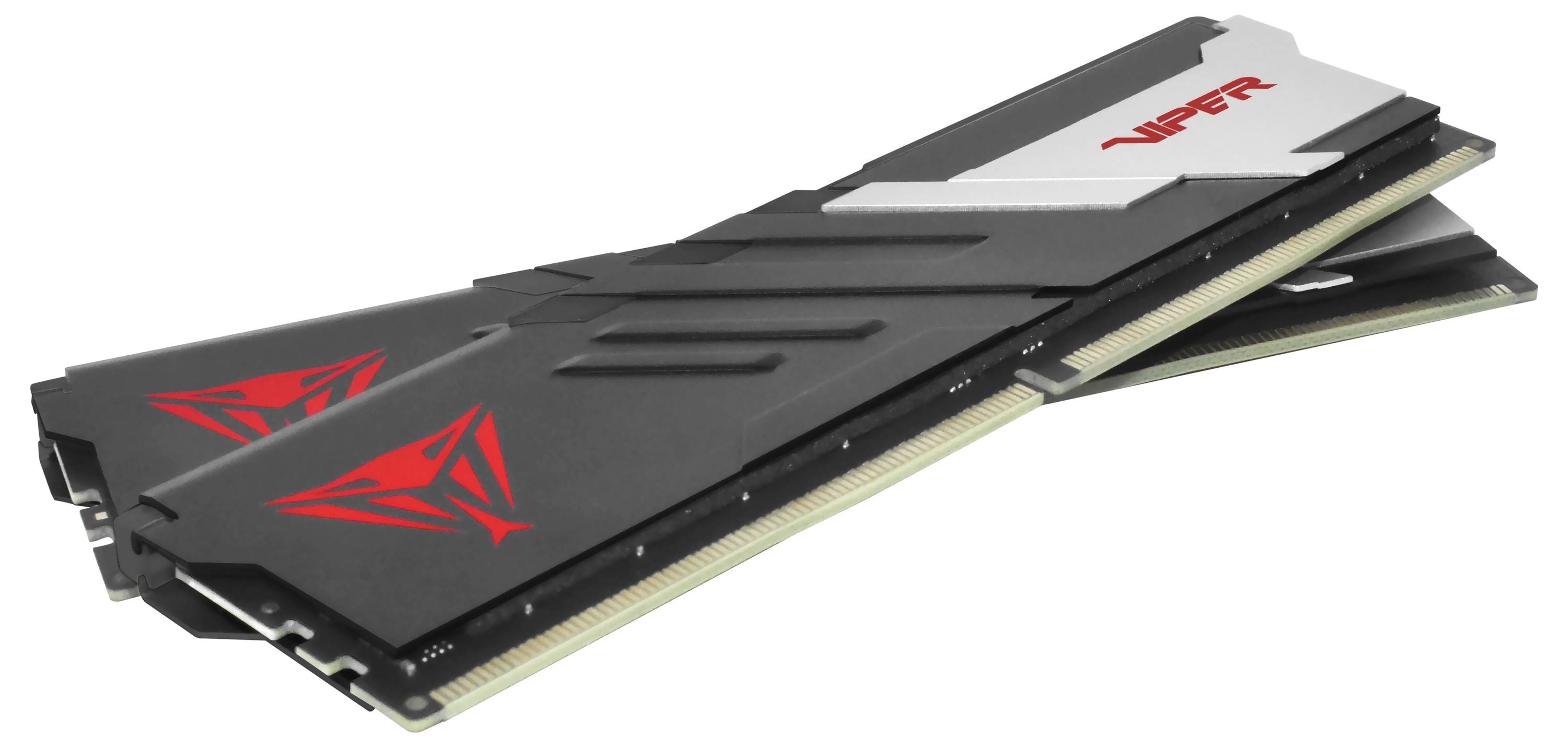 Dva paměťové moduly Viper DDR4 jsou vyrovnány diagonálně. Jsou vybaveny černým chladičem s červeným logem a textem. Klíčové komponenty pro počítače.
