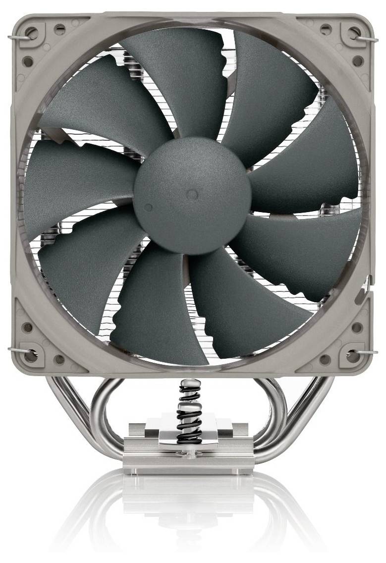 Šedý počítačový chladicí ventilátor se sedmi lopatkami připevněný na kovové základně, navržený pro cirkulaci vzduchu a odvod tepla v elektronických zařízeních.