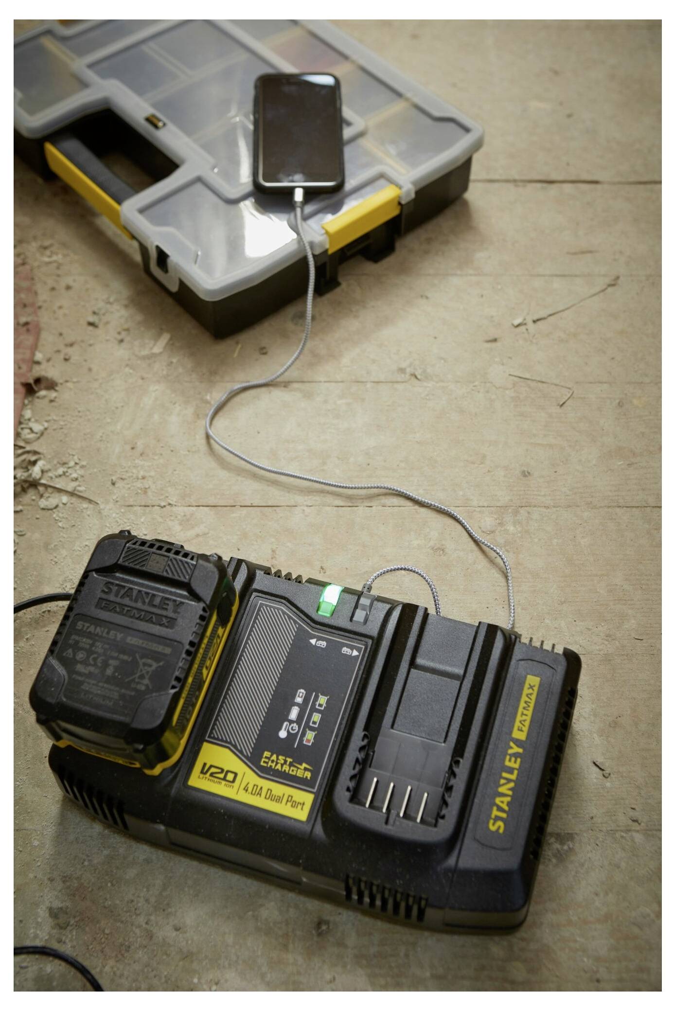 STANLEY V 20 nabíječka akupacků SFMCB24-QW-7