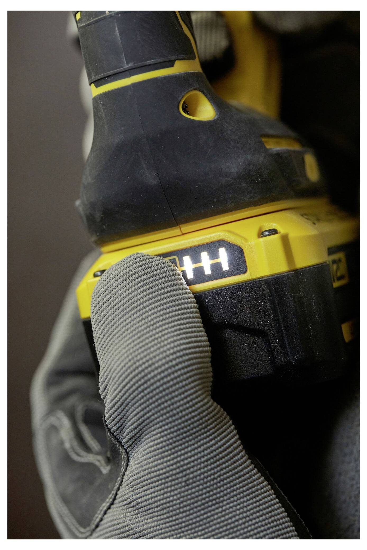 STANLEY V 20 -aku kombinované kladivo 18 V 4 Ah Li-Ion vč. 2x aku, vč. nabíječky-8