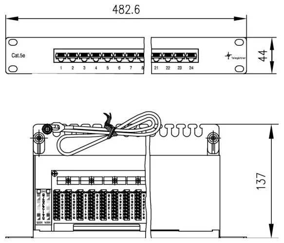 Černý ethernetový kabel s konektory RJ45 na obou koncích, zobrazený stočený na bílém pozadí.
