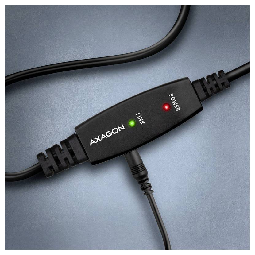 AXAGON inline kabelové zařízení se zeleným indikátorem LINK a červeným indikátorem POWER na černém kabelu na modrém pozadí.
