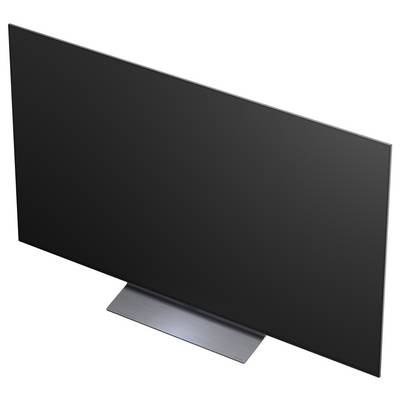 Televize s plochým displejem s tmavou prázdnou obrazovkou na stojanu, zobrazená v úhlu na bílém pozadí.