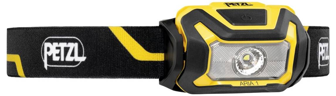 Černo-žlutá čelovka Petzl Aria 1 s elastickým páskem, zobrazená zepředu na bílém pozadí.