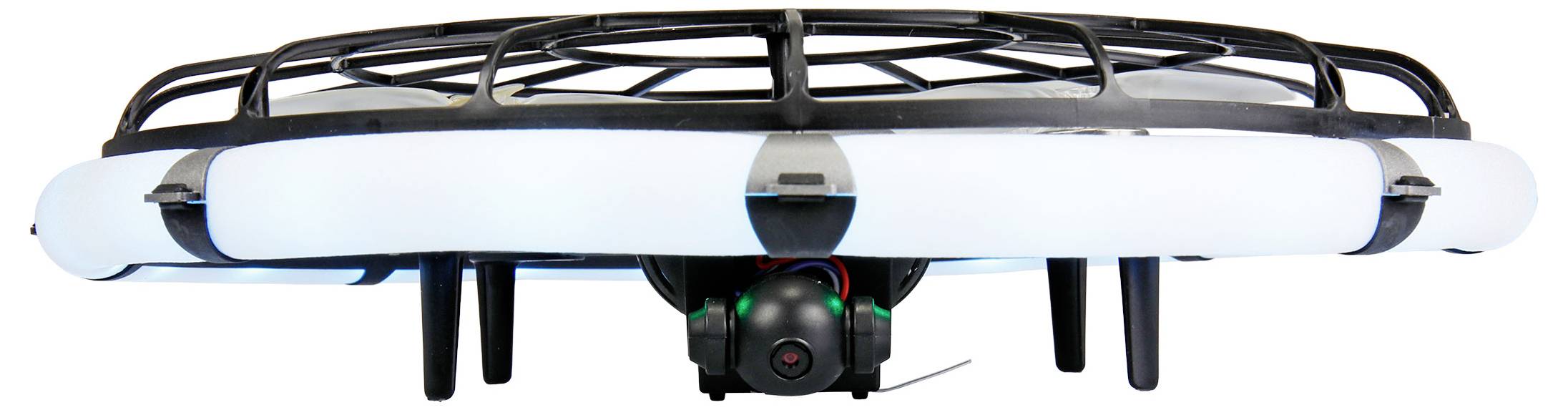 Detailní pohled na dron s kamerou namontovanou vpředu a černou ochrannou mříží vrtule kolem bílého těla, zobrazený na jednoduchém pozadí.