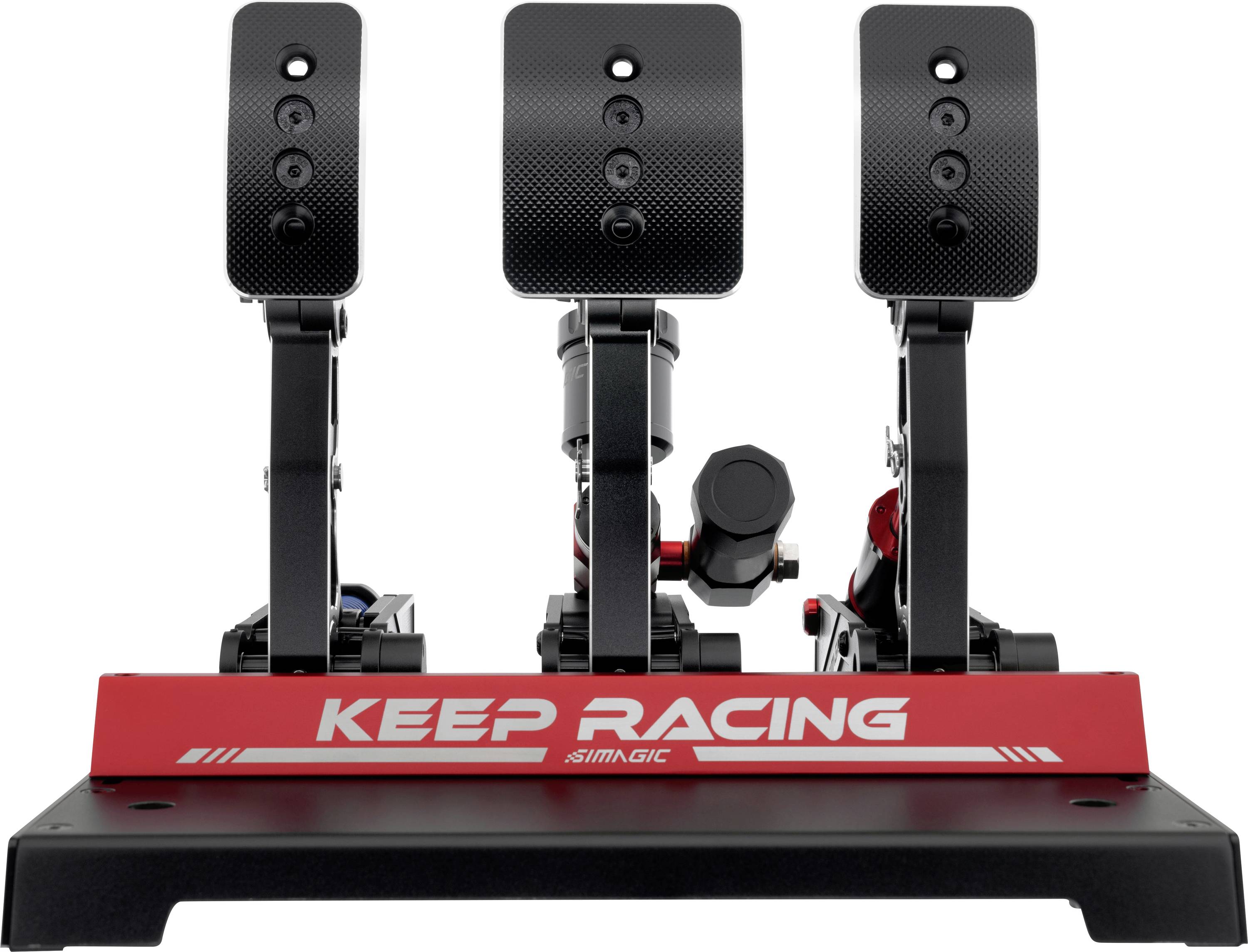 Tři závodní simulátorové pedály Simagic na černé základně s červeným předním panelem označeným "KEEP RACING".