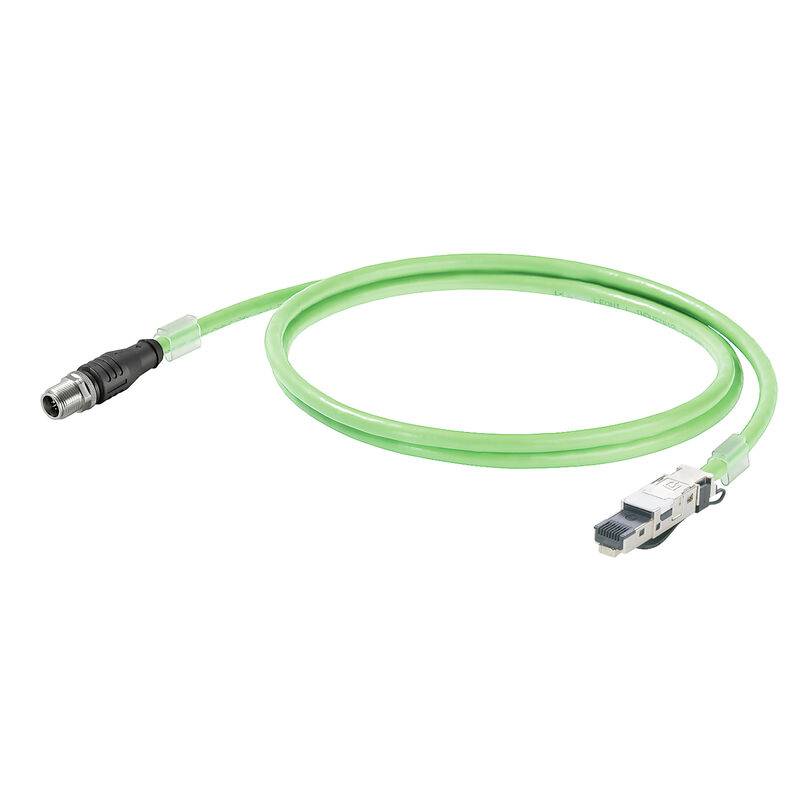 Zelený kabel s průmyslovou konektorkou na jednom konci a zástrčkou ve stylu USB na druhém konci, zobrazen navinutý na bílém pozadí.