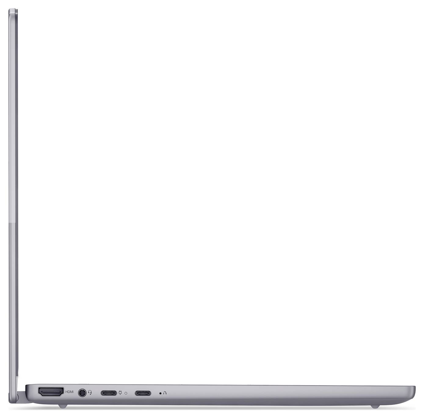 Boční pohled na tenký stříbrný notebook zavřený, zobrazující panty, hranu displeje a porty na levé straně na bílém pozadí.