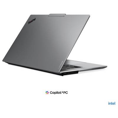 Otevřený notebook Lenovo ThinkPad s logy Copilot+ PC a Intelu na bílém pozadí.
