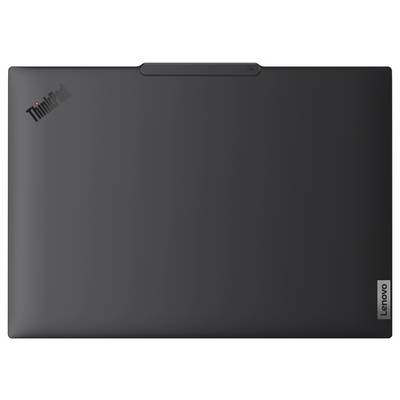 Zavřené černé pouzdro notebooku Lenovo ThinkPad s webkamerou vystředěnou v horní části a logem ThinkPad v levém horním rohu.