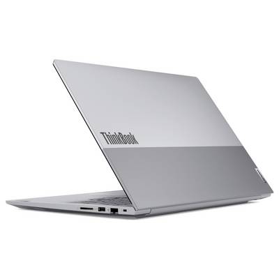 Stříbrný laptop Lenovo ThinkBook zobrazený otevřený v bočním pohledu na bílém pozadí.