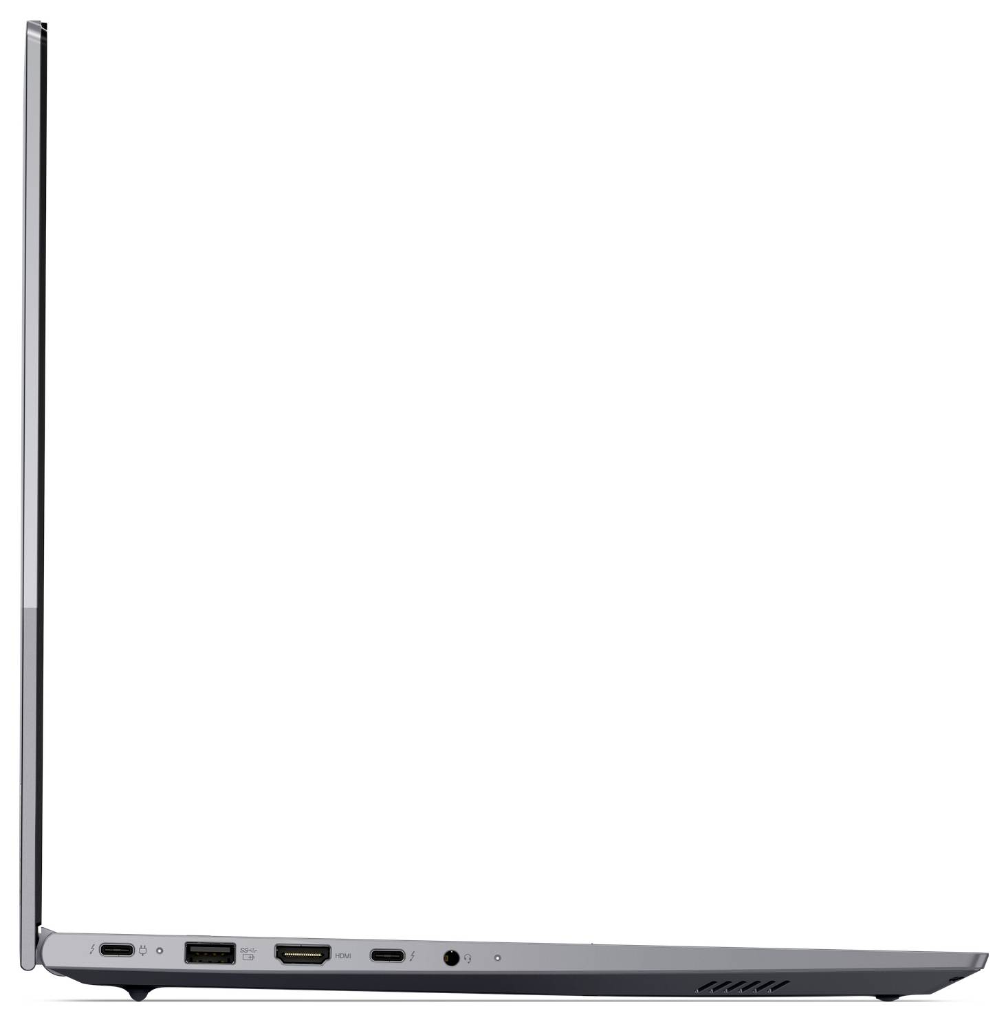 Boční pohled na otevřený stříbrný laptop s tenkým profilem, zobrazující displej, klávesnicovou část, porty a větrací otvory na bílém pozadí.