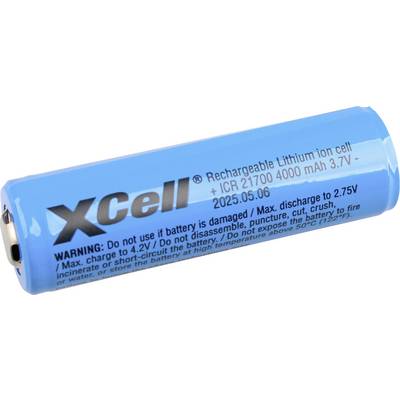 Modrá nabíjecí lithium-iontová baterie Xcell označená 21700, 4000 mAh, 3,7V s varovným textem vytištěným na článku.